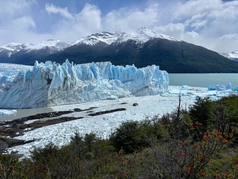 Glaciar Perito Moreno: Sua Aventura Inesquecível em El Calafate