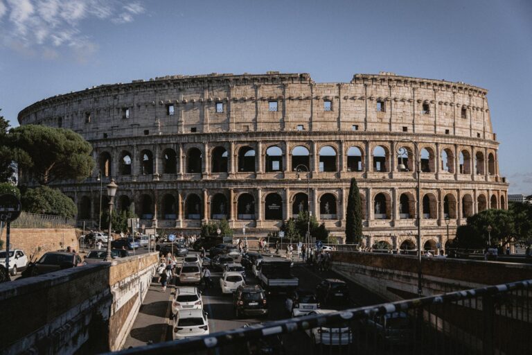 Roteiro de Roma Completo: Coliseu, Vaticano e Massas Inesquecíveis